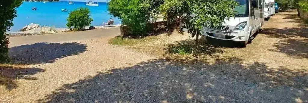 Stání pro karavany Camping Denka