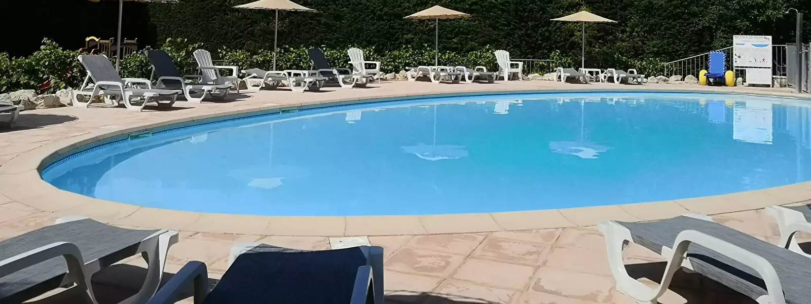 Piscina Camping Des Favards