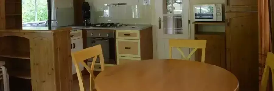 Interiør hytte-bungalow Camping des Lacs