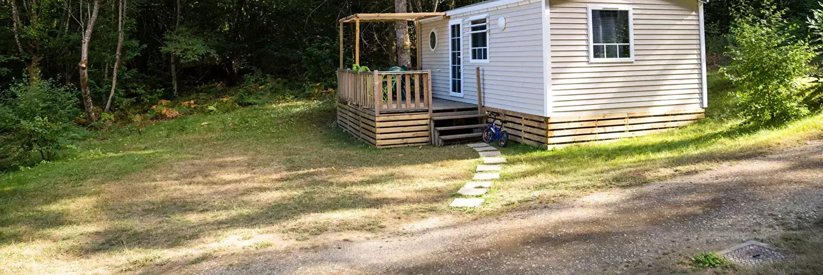 Chalet-Bungalow-Huisje Camping Domaine De Corneuil