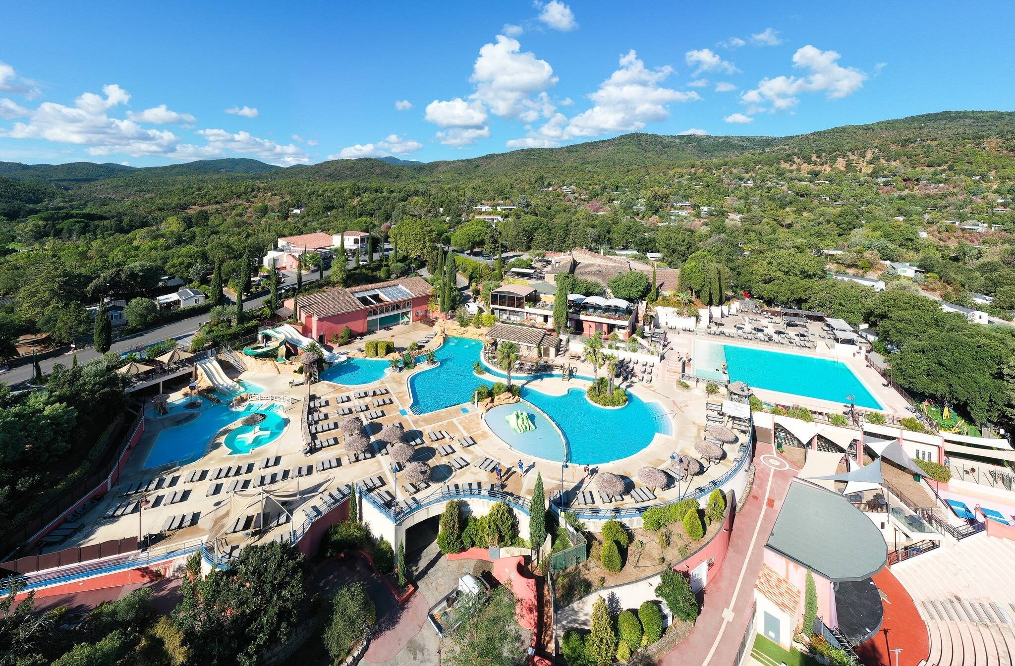 Camping Domaine de la Bergerie in RoquebrunesurArgens, Frankrijk