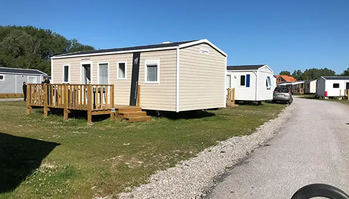 Camping Domaine de la Roselière.
