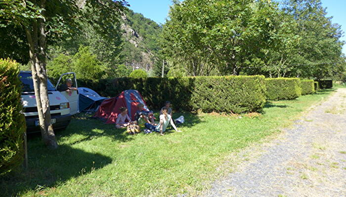 Camping Domaine Le Pra De Mars