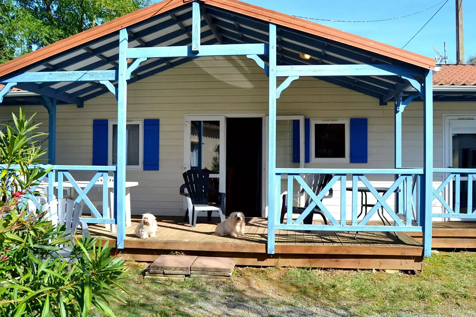 Chalet-Bungalow-Huisje Camping Domaine les Charmilles - Vagues Océanes
