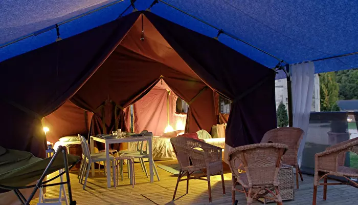 Camping Domaine Naturiste Les Lauzons