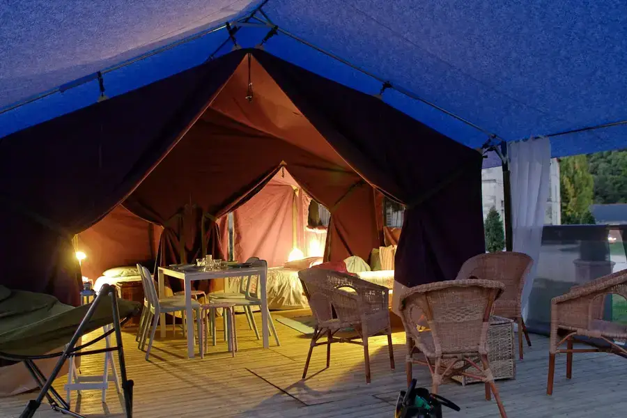 Camping Domaine Naturiste Les Lauzons