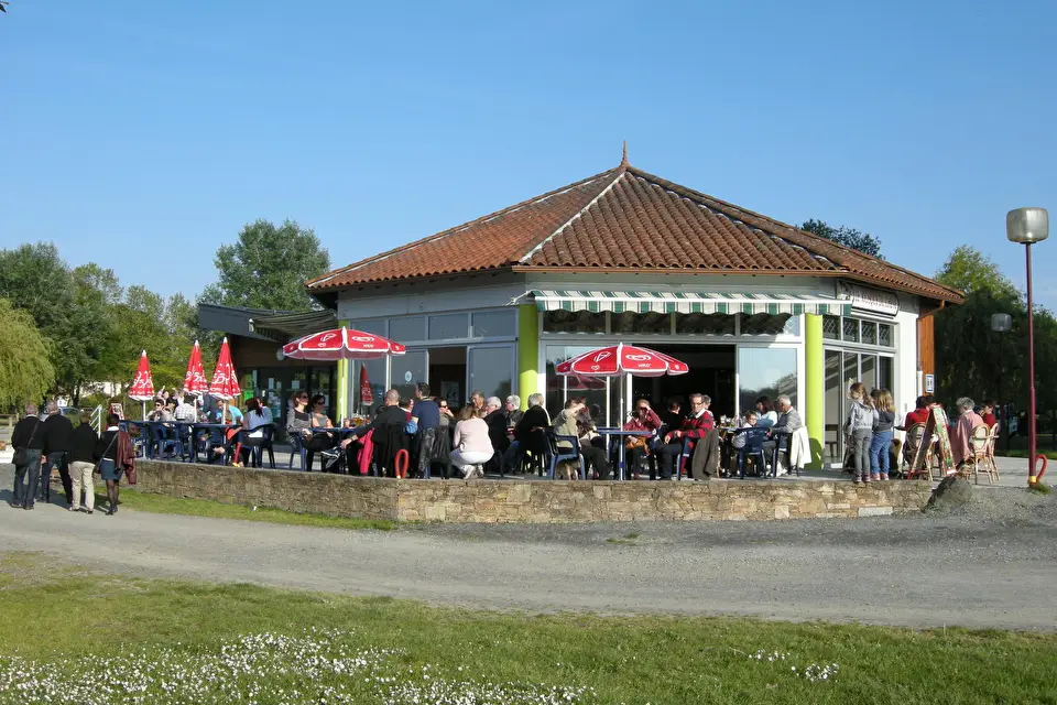 Camping du Chêne - Seasonova