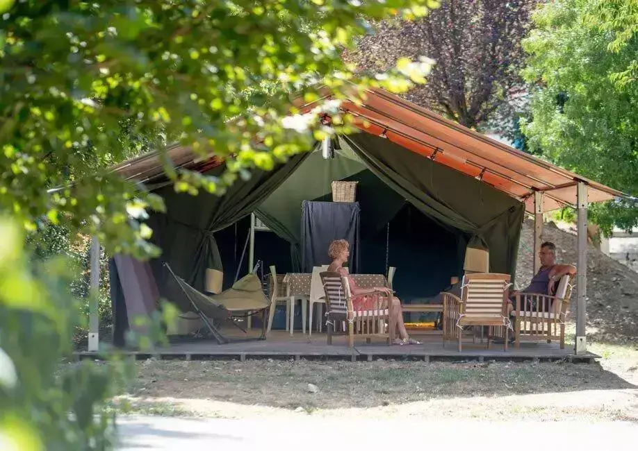 Safari tent Camping du Lac de Bonnefon