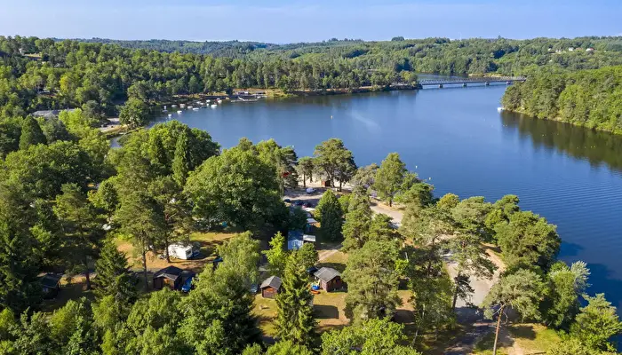 Camping du Lac - Onlycamp.