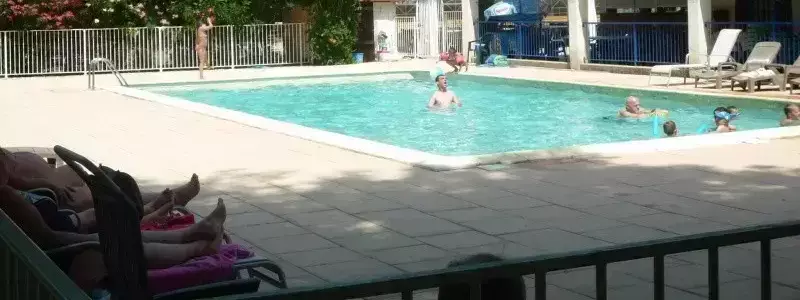 Piscina Camping Du Lion En Ardèche