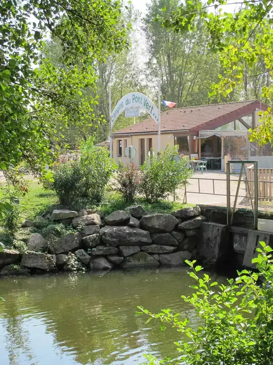 Obecné Camping Du Pont Vert