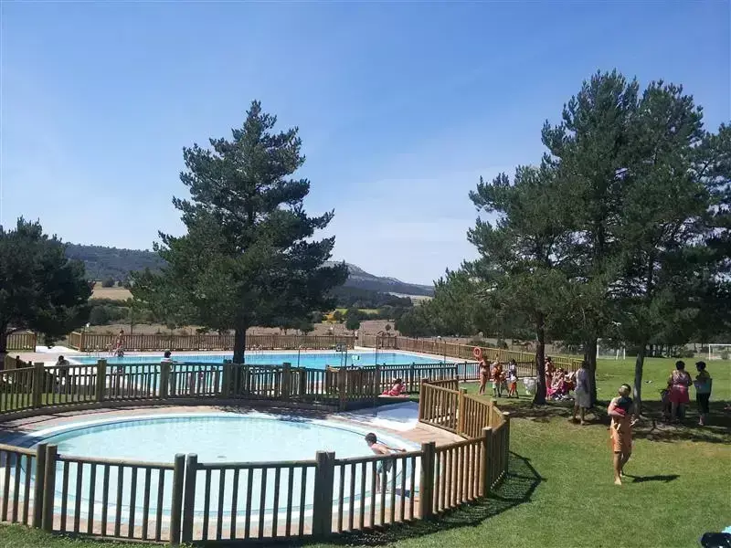 Piscina Camping El Concurso