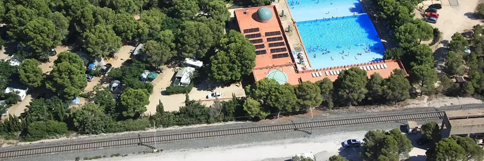 Piscina Camping el Templo del Sol