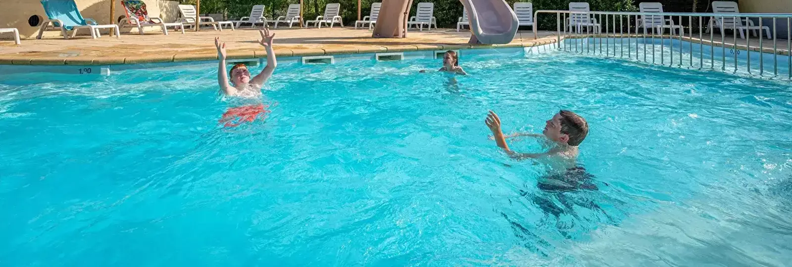 Piscina Camping Fondespierre