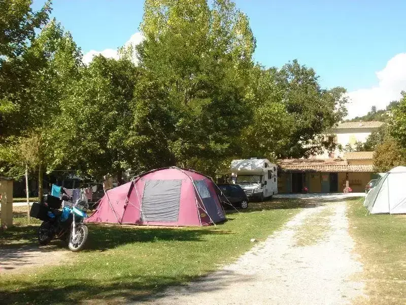Tent Camping Frédéric Mistral