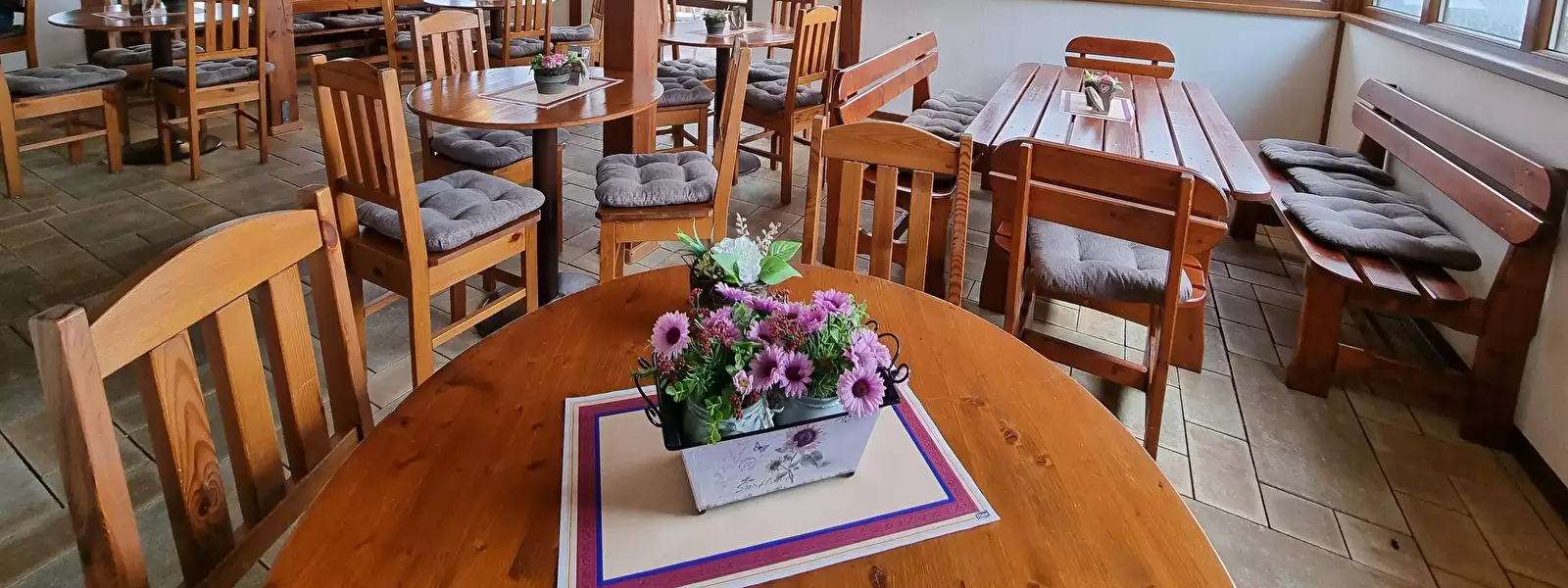 Kavárna restaurace bar Camping Frymburk