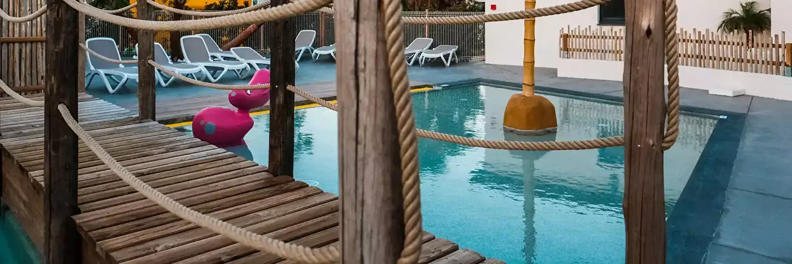 Svømmepøl Camping Hello Summer Inn