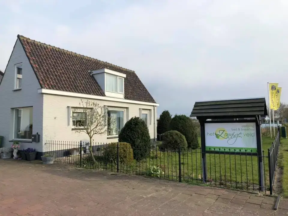 Camping Het Zonnige Veld in Bakkum, Nederland (2026) | Boek jouw camping op  JetCamp.com