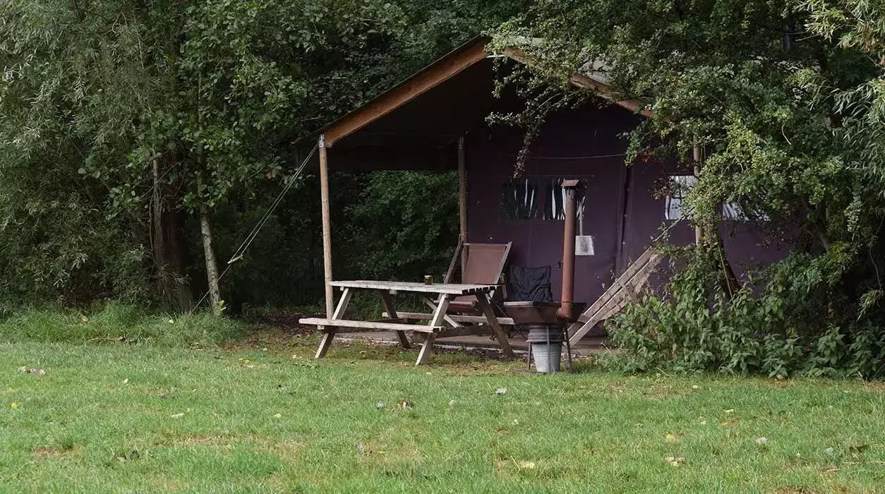 Tienda Safari Camping Hoeve Meskenwier - Boerenbed