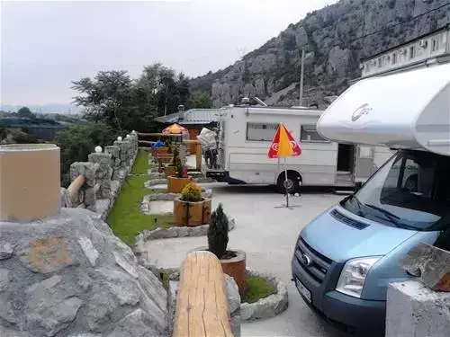 Mobilní dům Camping Hostel Izvor