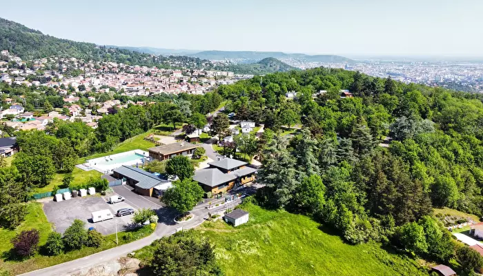 Camping Hôtel de Plein Air Le Chanset