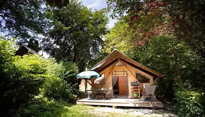 Camping Huttopia Caminos de Galicia.