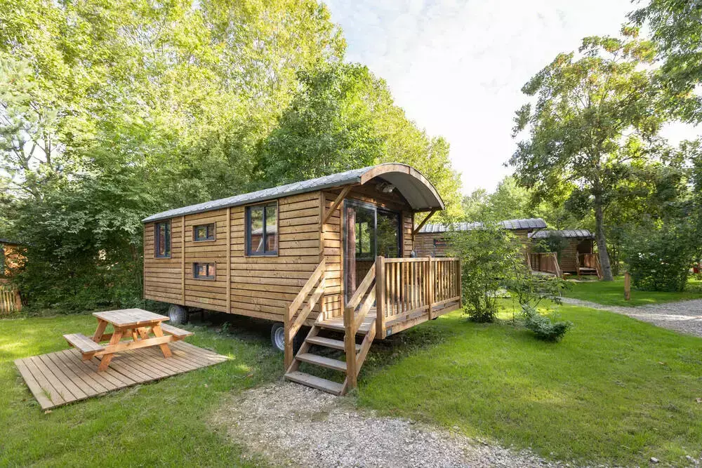 Woonwagen Camping Huttopia Vallée de la Semois