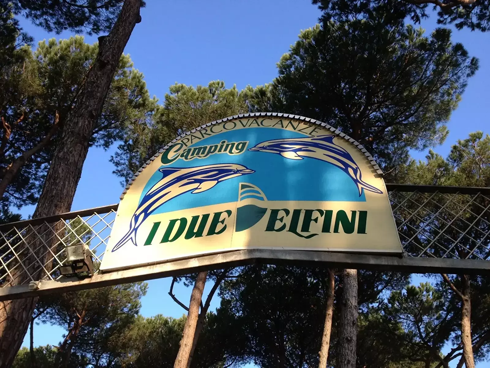 Entrance Camping I Due Delfini