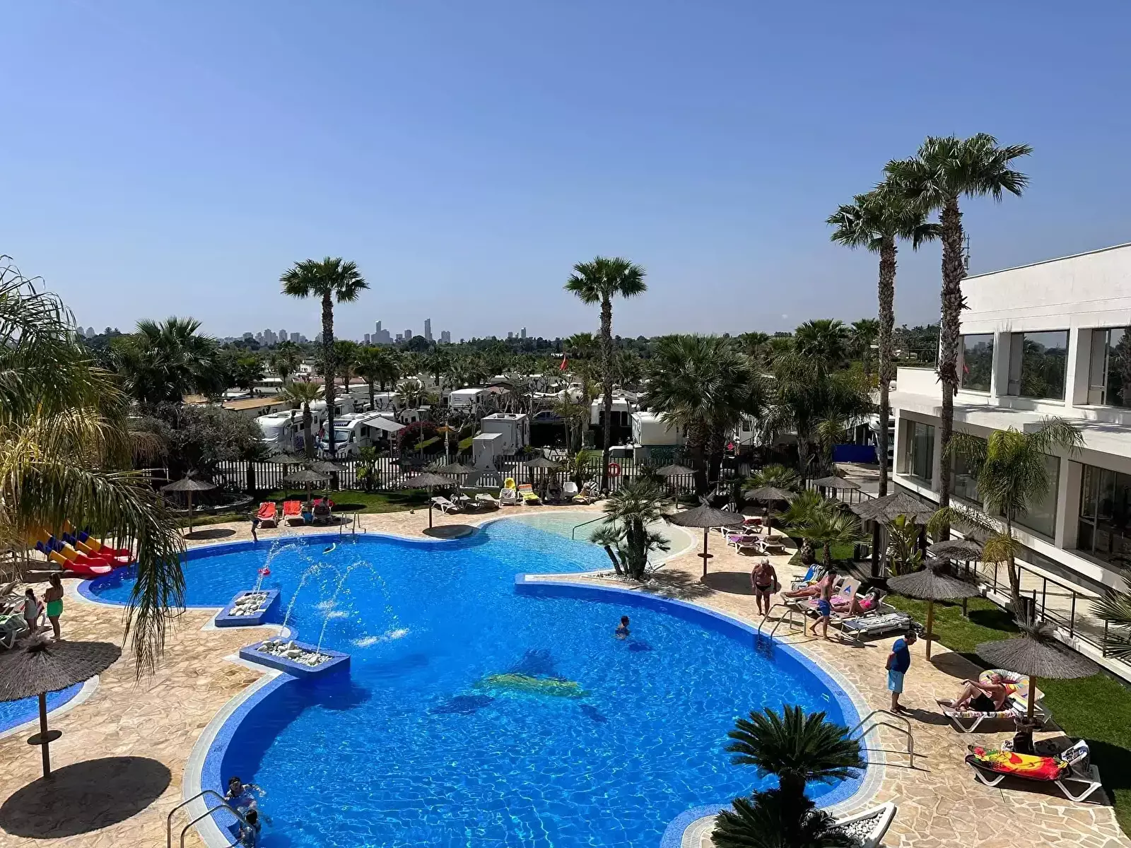 Piscina Camping Internacional Almafra