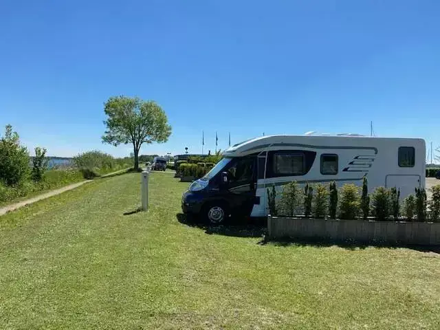 Campervan pitch Camping Jachthaven Wolderwijd