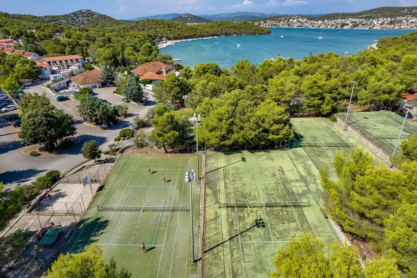 Tenisový kurt Camping Jezera Lovišća Murter
