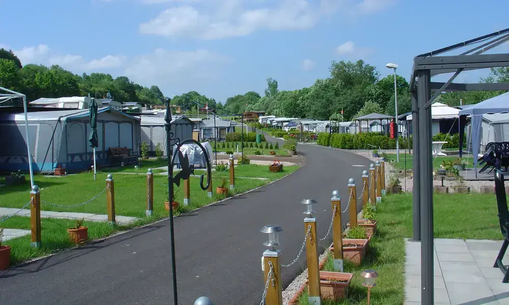 Camping Kronenburger See in Hallschlag, Deutschland (2026) | JetCamp.com