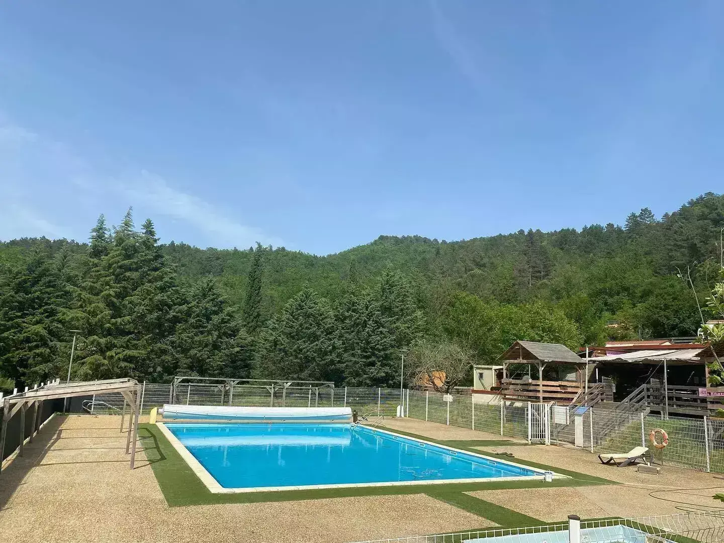 Piscina Camping La Bernede
