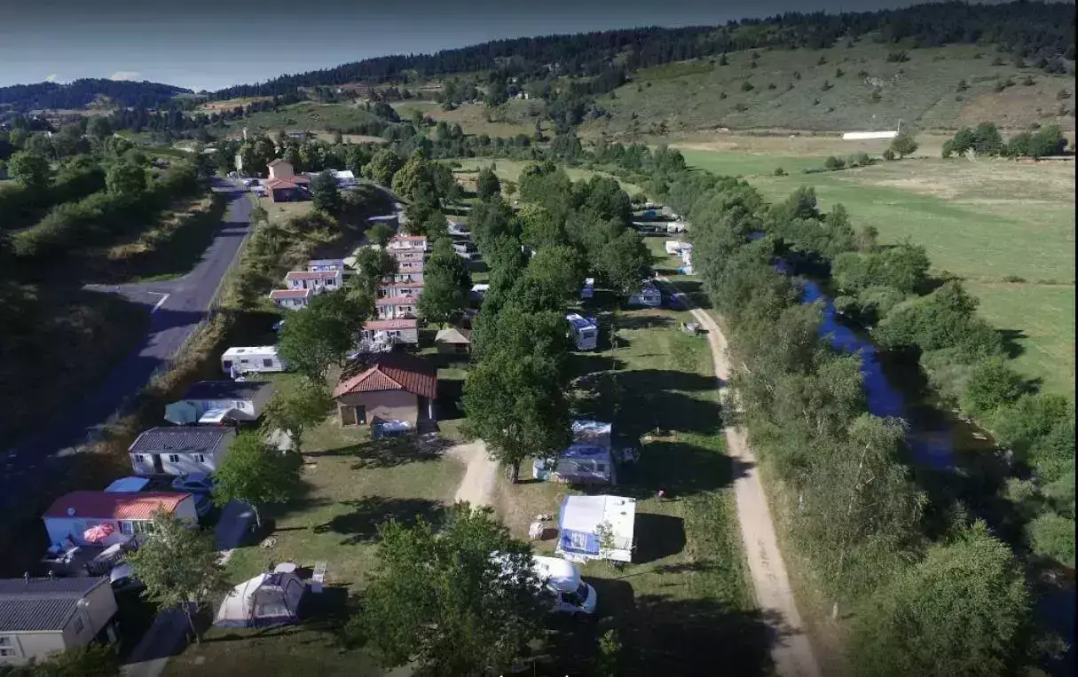 Locatie overzicht Camping La Cigale De L'allier