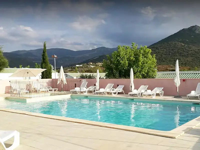 Schwimmbad Camping La Listra