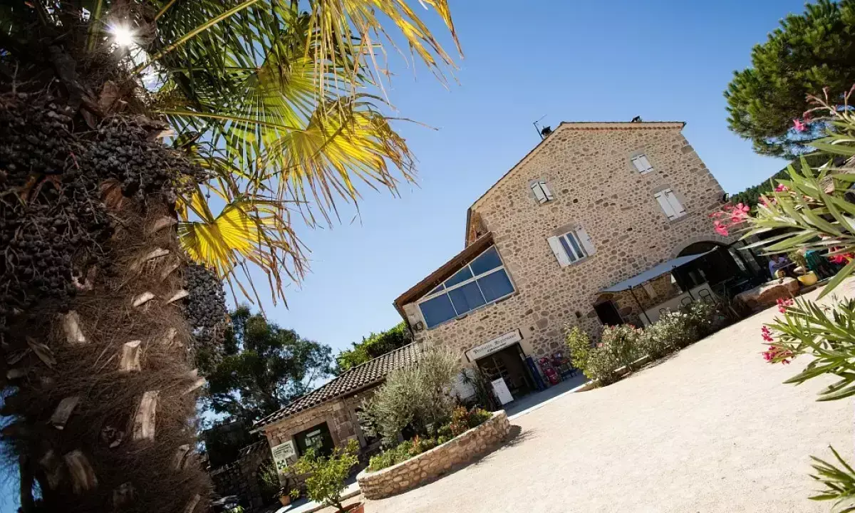 Generel Camping La Nouzarède