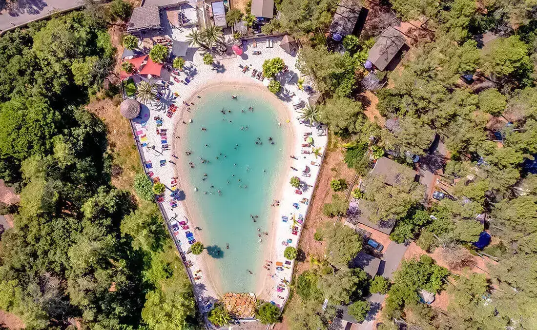 Piscina Camping La Pierre Verte