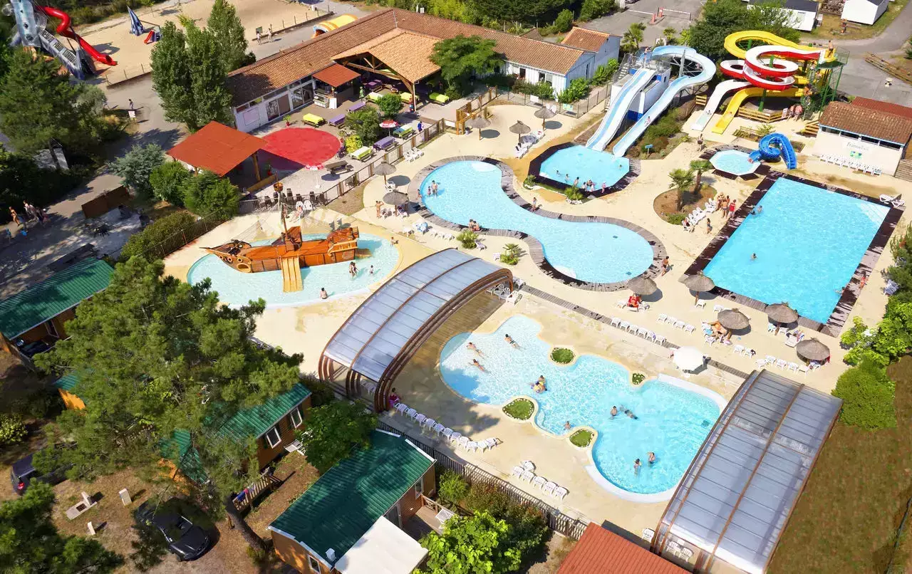 Plavecký bazén Camping La Pinede - Capfun