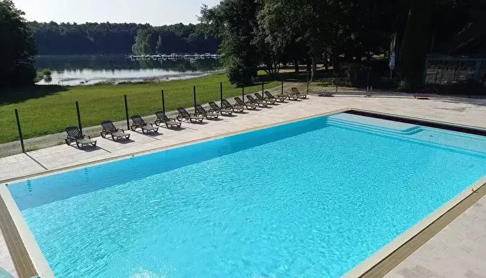 Camping La Plage du Garoustel.