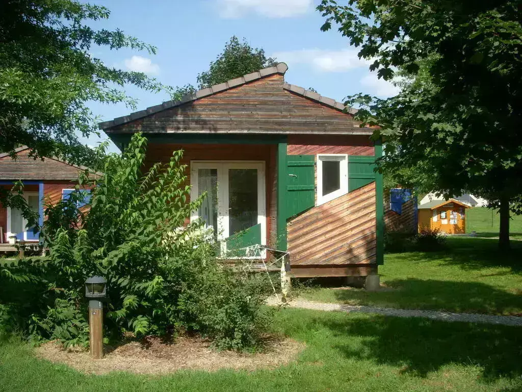 Chalet-Bungalow-Huisje Camping La Rivière