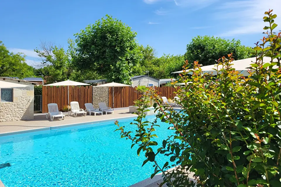 Camping La Rivière Fleurie