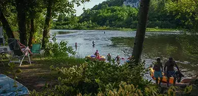 Watersports Camping La Rivière