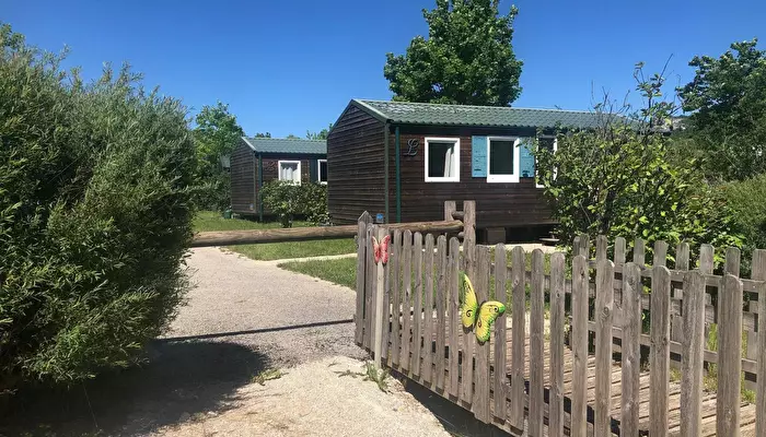 Camping La Roche d'Ully