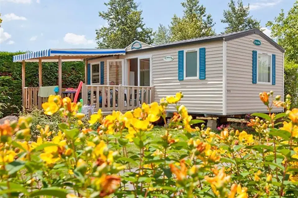 Camping La Roseraie