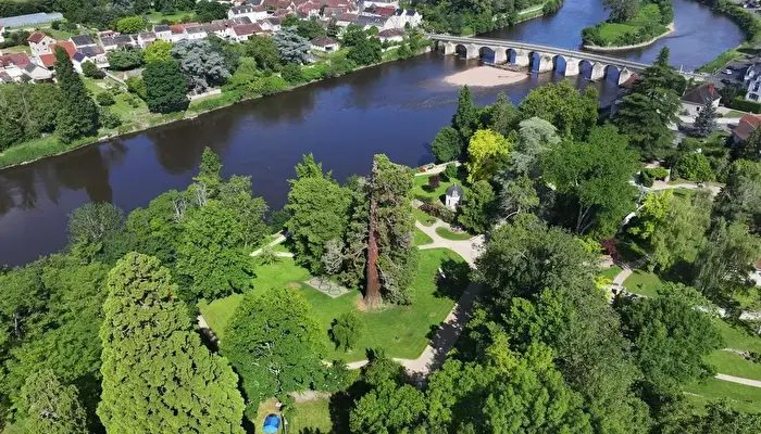 Camping la Roseraie - Onlycamp.