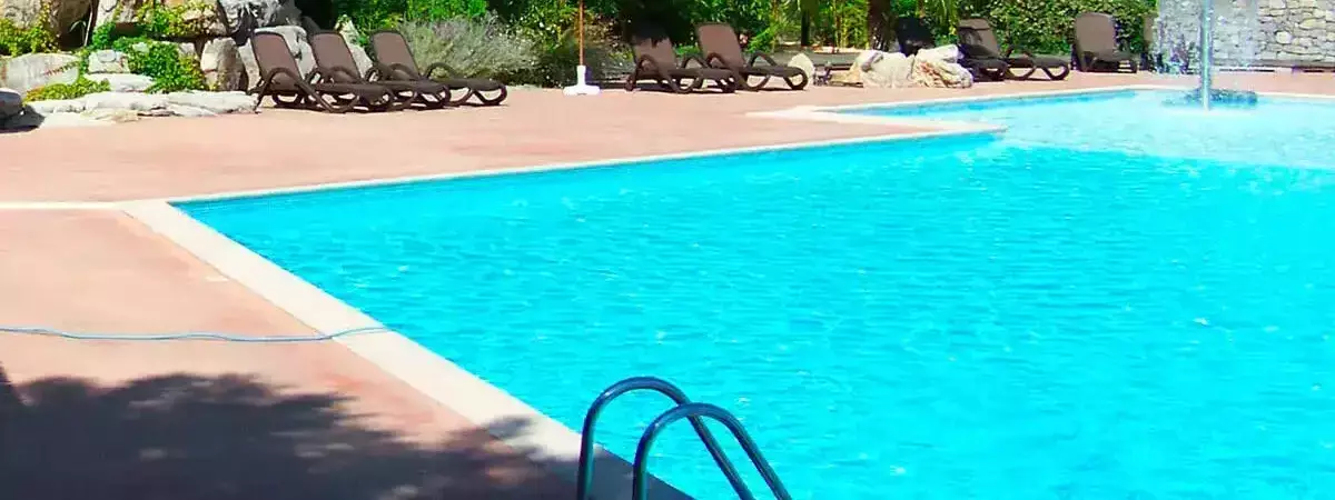 Piscina Camping La Rouveyrolle