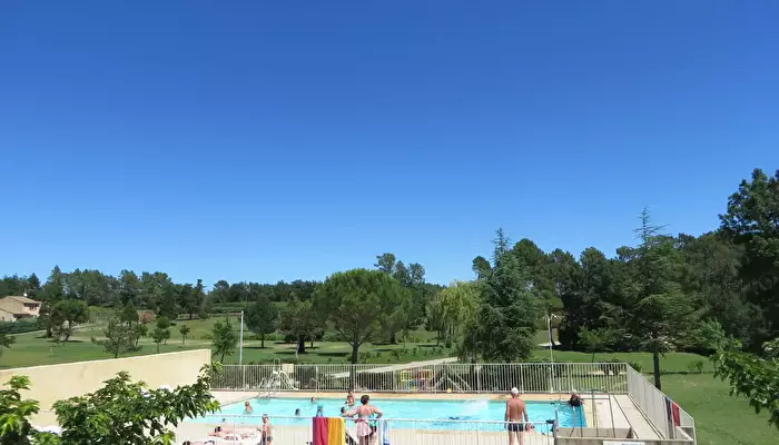 Camping La Rouvière Les Pins.