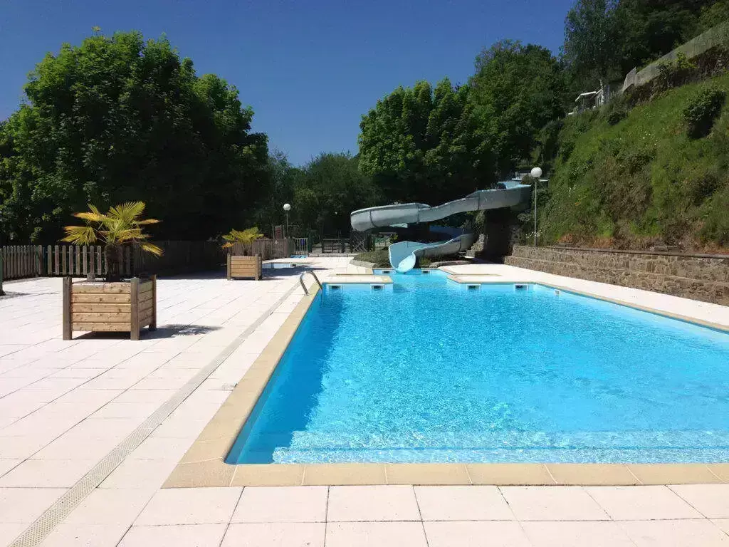 Swimming pool Camping La Source - Sunêlia