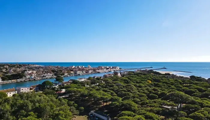 Camping La Tamarissière.