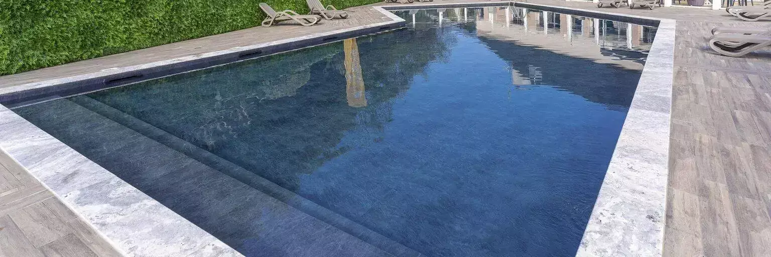 Piscina Camping L'Anse du Brick - Sandaya